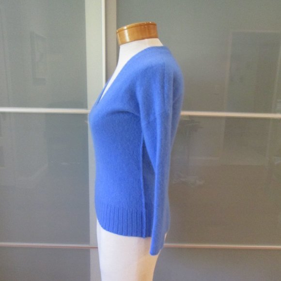 Rocky Barnes x 360 100% Cashmere - Picture 2 of 6